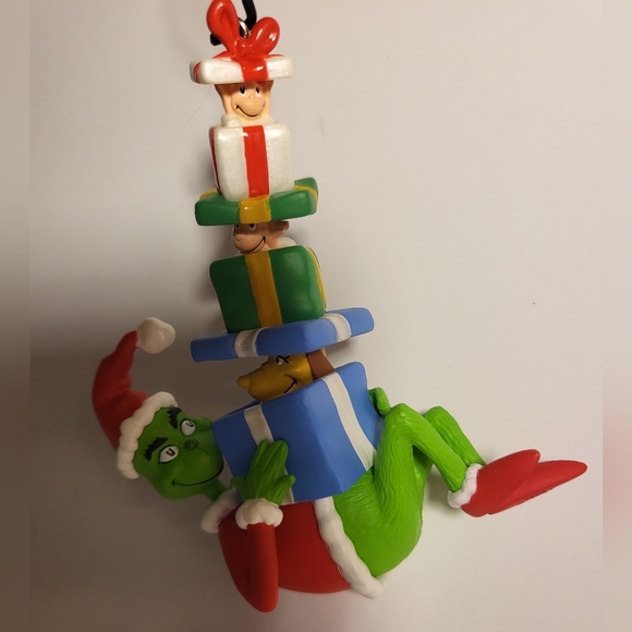 How the Grinch Stole Christmas - Keepsake Ornament - Picture 14 of 17